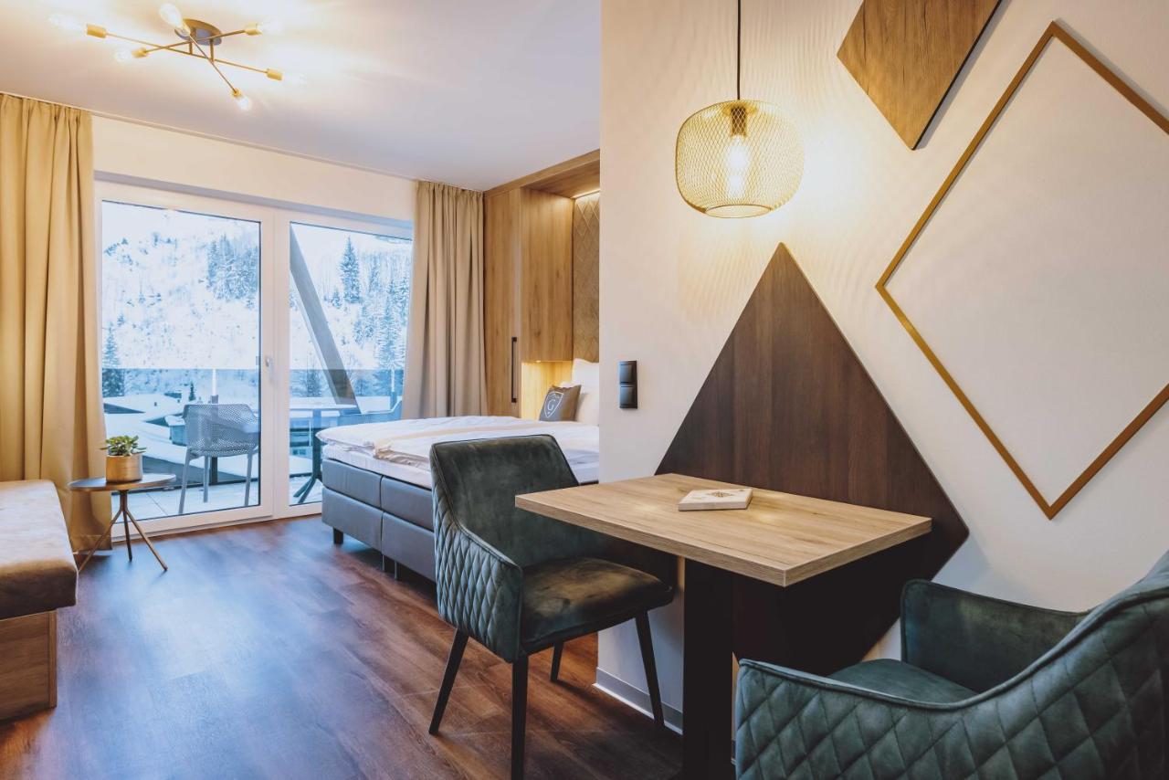 Glemm By Avenida Superior Hotel & Residences Saalbach-Hinterglemm Ngoại thất bức ảnh